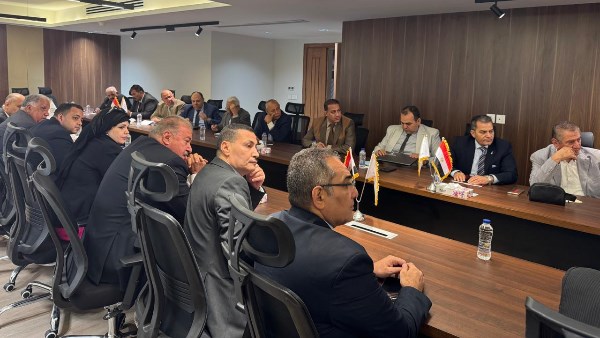 «المجالس المحلية» بحزب الجبهة الوطنية