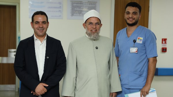 أشرف الفيل في مستشفى الناس أشرف الفيل في مستشفى الناس