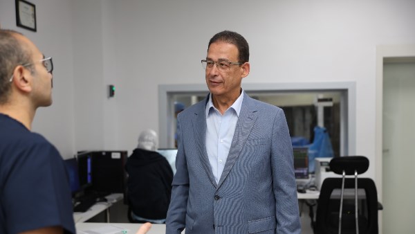 السفير عاطف سالم