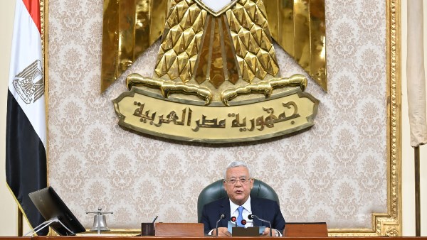 رئيس البرلمان يطالب الجميع بالتزام بجلسة اليوم لاهميتها 