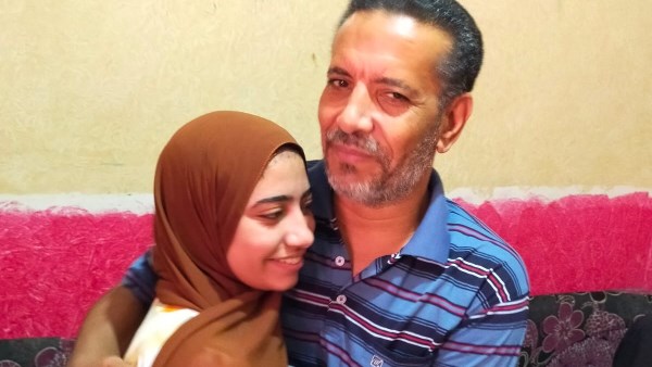 إيمان الأولى على الدبلومات الفنية في كفر الشيخ: كنت بزاكر 20 ساعة في اليوم وبنام 4 ساعات بس ومبسوطة عشان شرفت أسرتي