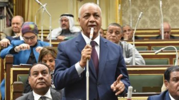  مصطفى بكري