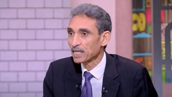 الكاتب الصحفي علي السيد