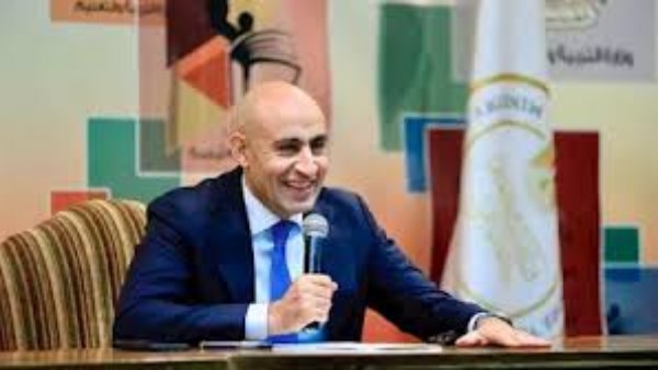 محمد عبد اللطيف وزير التربية والتعليم 