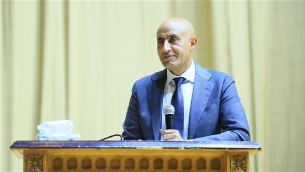 محمد عبد اللطيف وزير التربية والتعليم 