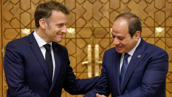 ماكرون  والرئيس السيسي