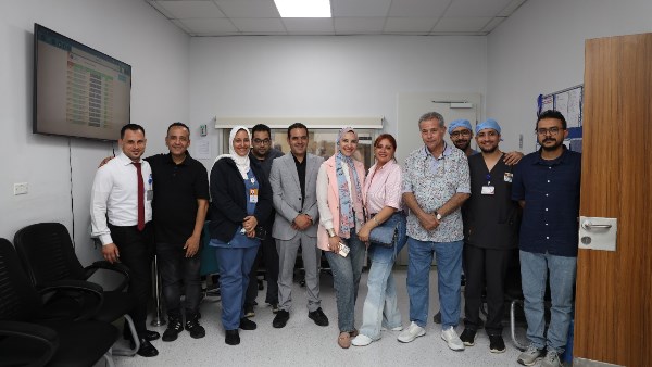 حيادة الدريري وتوفيق عكاشة في مستشفى الناس