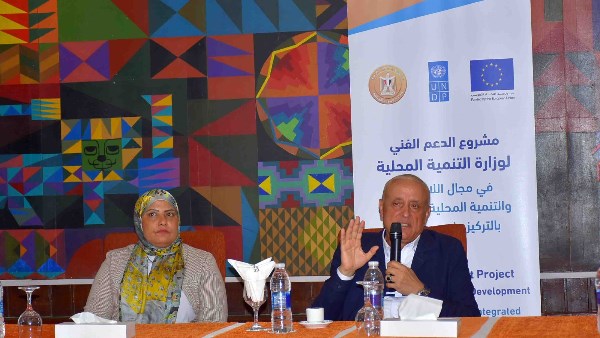 محافظ الأقصر يتفقد ورشة العمل الخاصة بمشروع الدعم الفني 