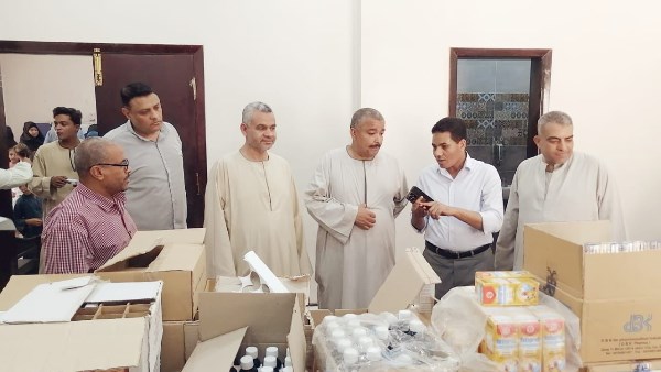 وكيل وزارة الصحة يتابع أعمال القافلة الطبية 