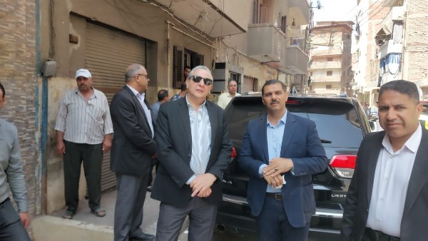 جزء من متابعة محافظ الغربية لانهيار العقار بطنطا