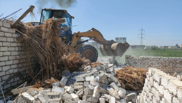 تعديات علي الأراضي الزراعية بالبحيرة 