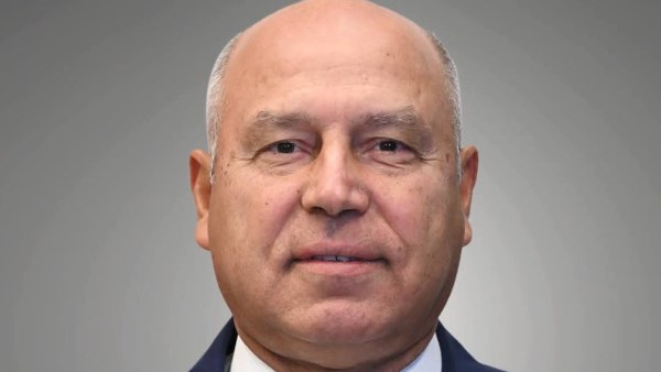 وزير النقل 