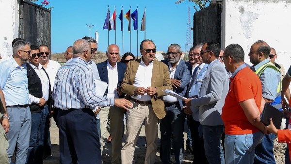  المهندس محمد شيمي وزير قطاع الأعمال 