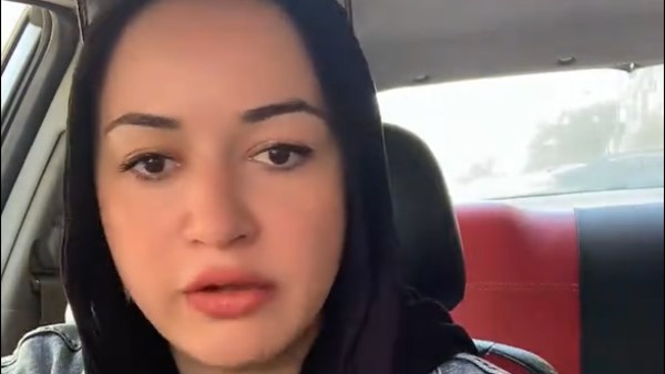 طالبة جامعة السويس طالبة جامعة السويس