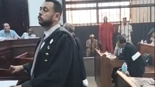 مشهد من المحاكمة
