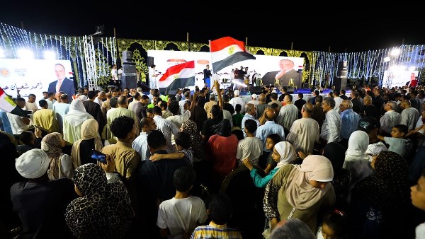 مؤتمر جماهيري لحزب الشعب الجمهوري لدعم مرشحيه 