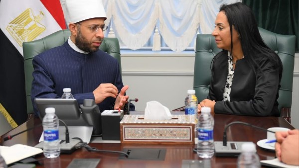 وزير الأوقاف ووزيرة  التضامن الإجتماعي