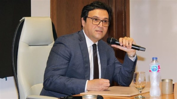 الدكتور أحمد فؤاد هنو