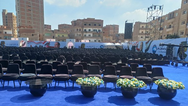 جانب من الاستعداد للمؤتمر جانب من الاستعداد للمؤتمر