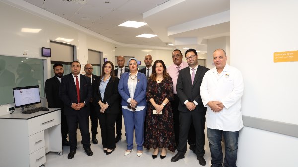 وفد النقابة العامة للبنوك في زيارة هامة لمستشفى الناس