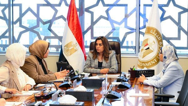منال عوض