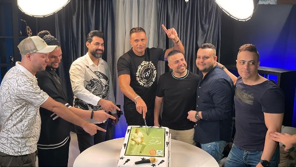 محمد نور ومحمد علام يحتفلون بطرح البومه "وريني" وسط الصحفيين والاعلام