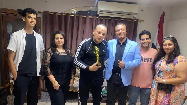 تامر عبدالمنعم يهنيء صناع فيلم التجلي على فوزه بجائزة أفضل إنتاج من المهرجان المصري الأمريكي