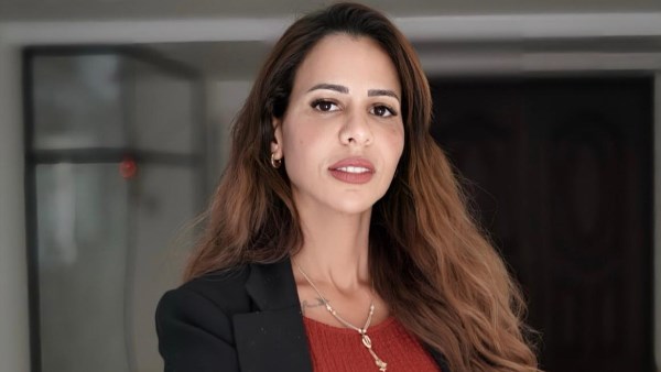 عزة هشام