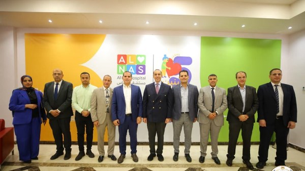 وزير الشئون النيابية والقانونية والتواصل