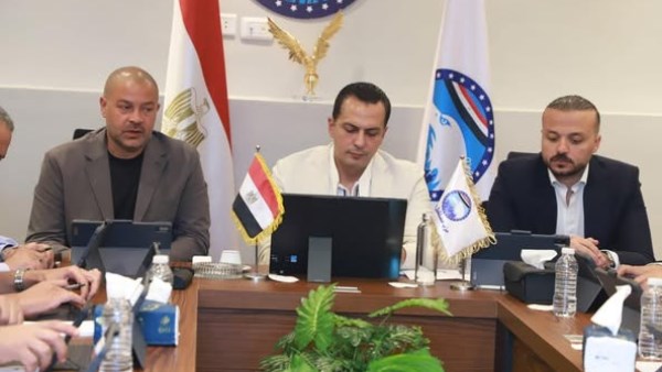بحضور الأمين العام.. غرفة عمليات «مستقبل وطن» المركزية تتابع سير انتخابات مجلس الشيوخ بالمحافظات