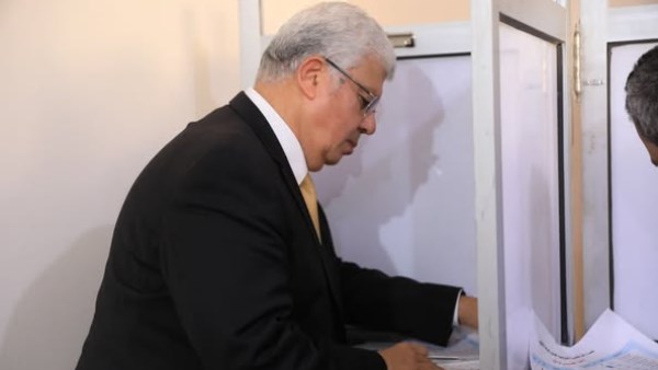 «واجب وطني».. وزير التعليم العالي يُدلي بصوته في انتخابات مجلس الشيوخ ٢٠٢٥ بالتجمع الخامس