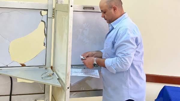 «في ثاني أيام التصويت».. محمد مصطفى لطفي مرشح "مستقبل وطن" بالشرقية يدلي بصوته في انتخابات الشيوخ