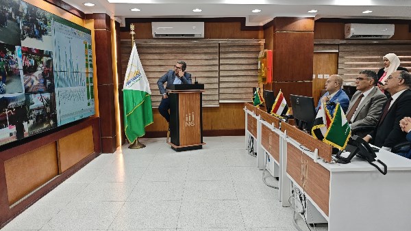 «من داخل غرفة العمليات».. محافظ الجيزة يتابع عمليات فتح اللجان في ثاني أيام انتخابات "الشيوخ"