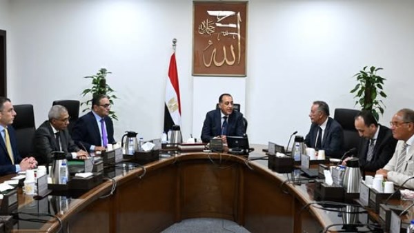 «بحضور السعدي».. رئيس الوزراء يتابع استعدادات احتفالية افتتاح المتحف المصرى الكبير