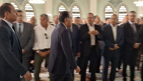 بحضور رئيس الوزراء.. بدء جنازة وزير التموين السابق «علي المصيلحي» بمسجد الشرطة بالشيخ زايد
