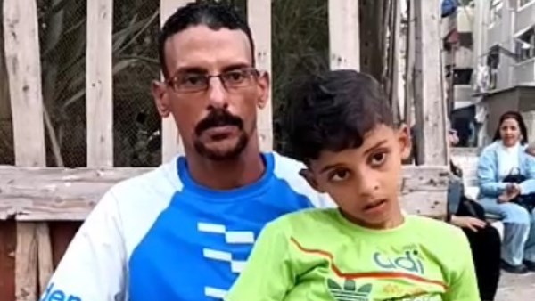 لايف موقع بصراحة| «محتاج حقنه بـ3 مليون جنيه».. والد الصغير محمد مريض ضمور العضلات يناشد بعلاجه:  انا شغال أرزقي ومش قادر الم المبلغ