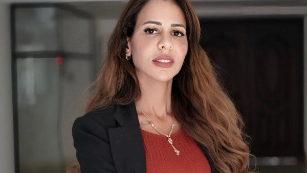 الدكتوره عزة هاشم