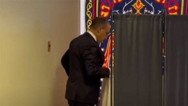  بدر عبد العاطي