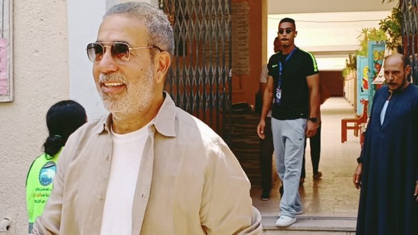 مدحت العدل