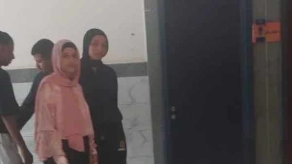 الفتيات 