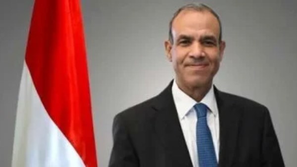 بدر عبد العاطى