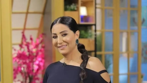 وفاء عامر