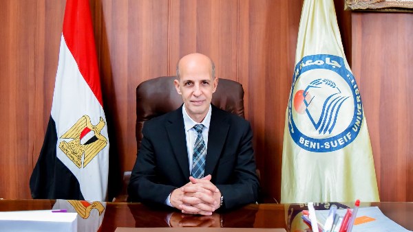 الدكتور طارق على رئيس جامعة بني سويف