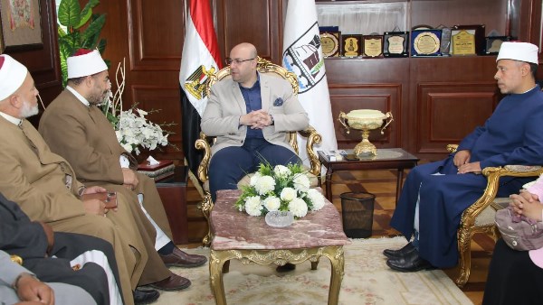 اثناء اللقاء 