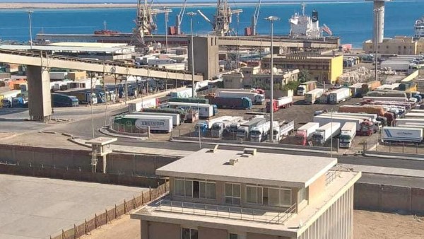 مواني البحر الامر