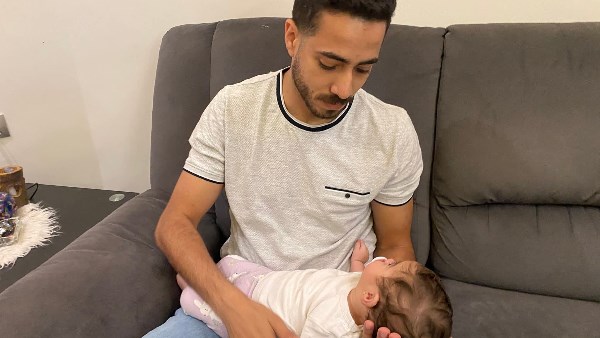 الطفله فرح ووالدها الطفله فرح ووالدها