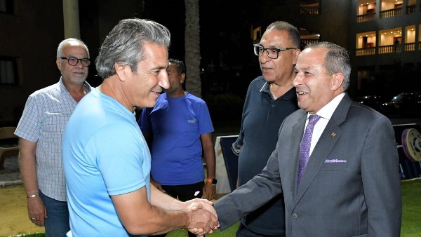 محافظ بورسعيد والمدرب الفني نبيل الكوكي محافظ بورسعيد والمدرب الفني نبيل الكوكي