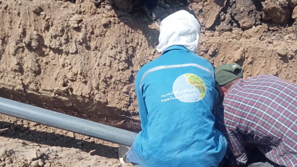 مياه الفيوم تمد خطوط جديدة لعزبة العمدة
