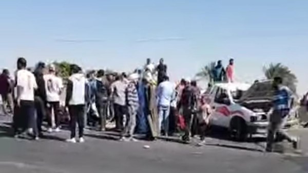  انقلاب سيارة ربع نقل على طريق أسيوط الصحراوي