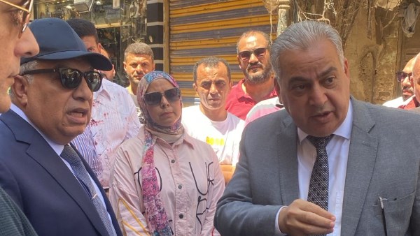 محافظ الدقهلية يرافقة مدير الأمن 